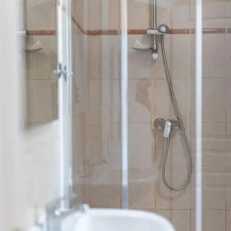 Διαμέρισμα Urban Oasis Near Park And Center Μπρατισλάβα